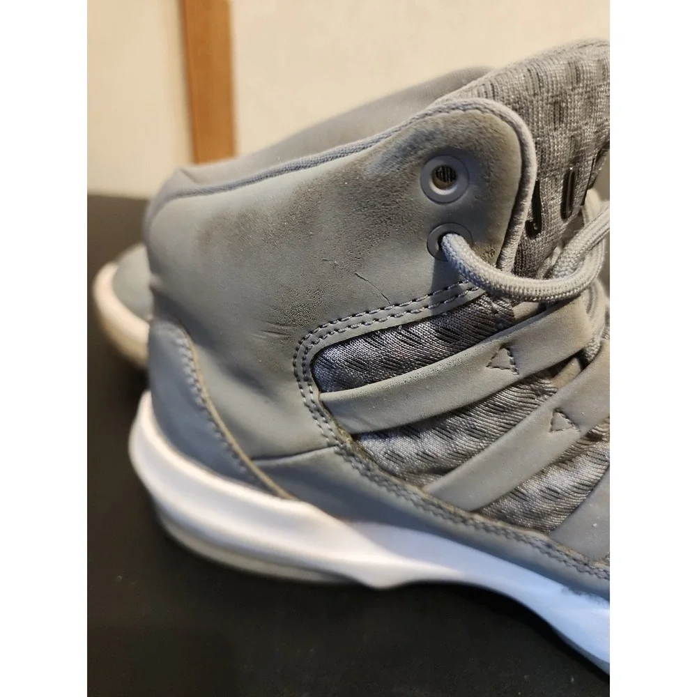 Size 8- Jordan Max Aura Cool Gray